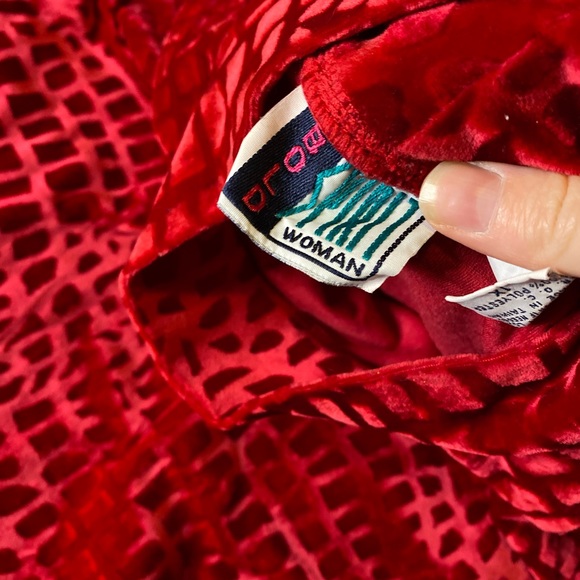 Vintage red velvet turtleneck - Picture 4 of 7